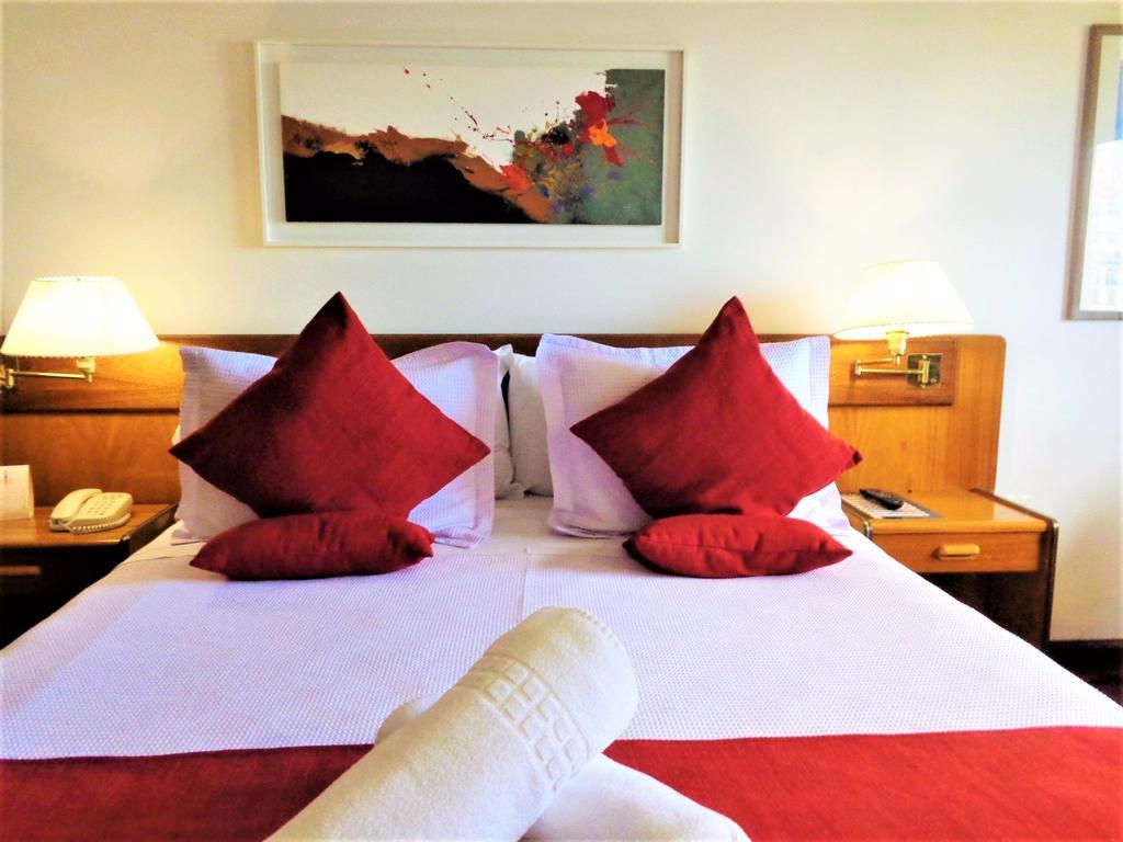 Balmoral Plaza Hotel Montevideo Phòng bức ảnh